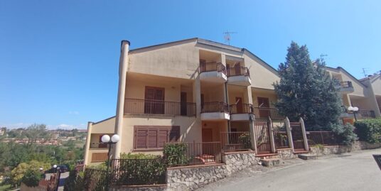 VIALE M. ROTILI – VILLA A SCHIERA